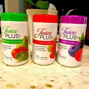 Unopened juice plus veggie fruit an mixed berry capsules